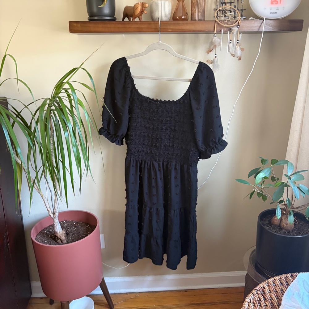 PRETTY GardenBlack Offshoulder textured ruffled dress L